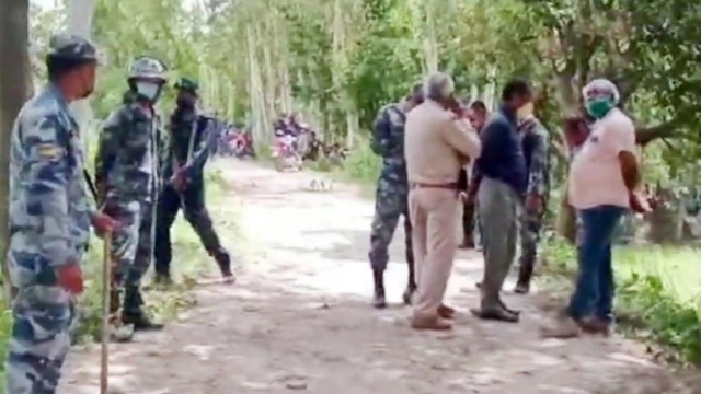 1 Indian killed, 4 injured in open firing by Nepal police near border with Bihar
